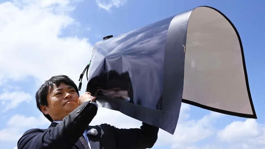 Usaha Jepun Menghasilkan Panel Solar Ultra Nipis dan Ultra Ringan: Inovasi Perovskit Menyerlah di Expo 2025 Osaka
