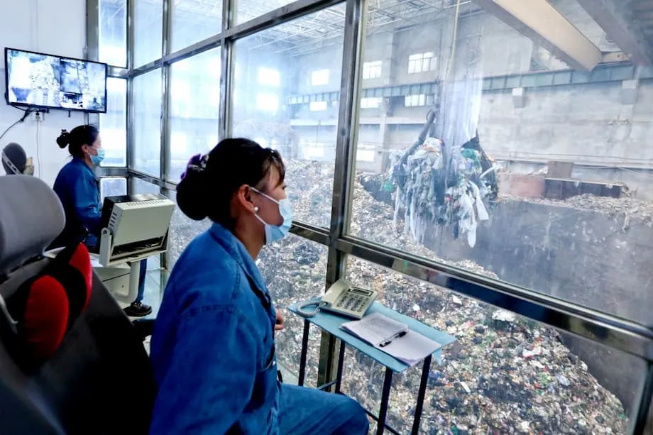 Lambakan Insinerator Sisa-ke-Tenaga China: Bagaimana Dasar, Pembandaran dan Kitar Semula Mencetuskan Krisis Lebihan Kapasiti
