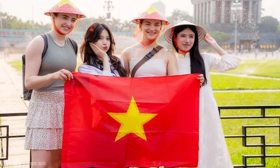 Hanoi Mengatasi Pesaing Serantau dalam Anugerah Telegraph Travel 2025: Meneliti Kedudukan Bandar Terbaik Dunia