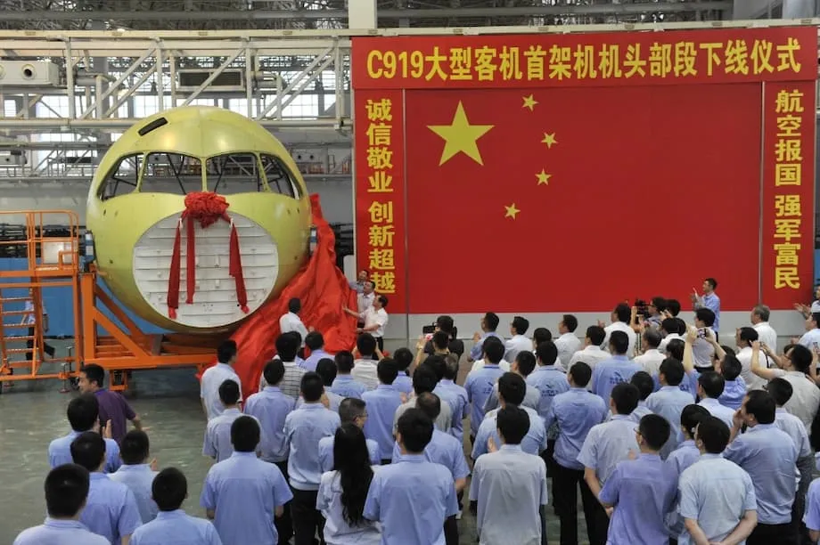 Revolusi Pembuatan Berteknologi Tinggi China: Bagaimana Kilang Dunia Menjadi Kuasa Inovasi Global