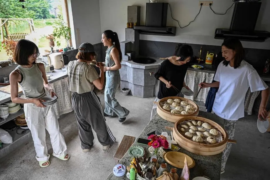 Mencari Keselamatan dan Semangat Persaudaraan: Kemunculan Ruang Kediaman Bersama Khusus Wanita di China