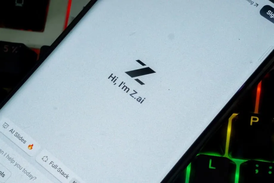 Z.ai dan Alibaba Cloud Perkenal Ejen AI Percuma untuk Telefon Pintar: Era Baharu Bantuan Digital di China