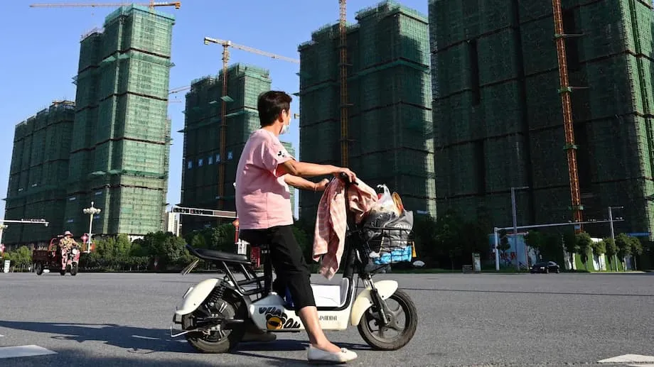 Kejatuhan Evergrande: Bagaimana Gergasi Hartanah China Tumbang dan Maknanya bagi Ekonomi Kedua Terbesar Dunia