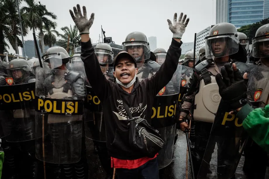 Protes Antikerajaan Indonesia 2025: Belia, Langkah Penjimatan dan Perjuangan Mempertahankan Demokrasi
