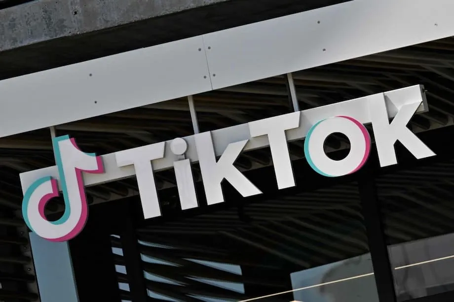 Malaysia memanggil TikTok dan Meta, mendakwa tindakan terhadap hantaran berbahaya dan siasatan polis terlalu lambat