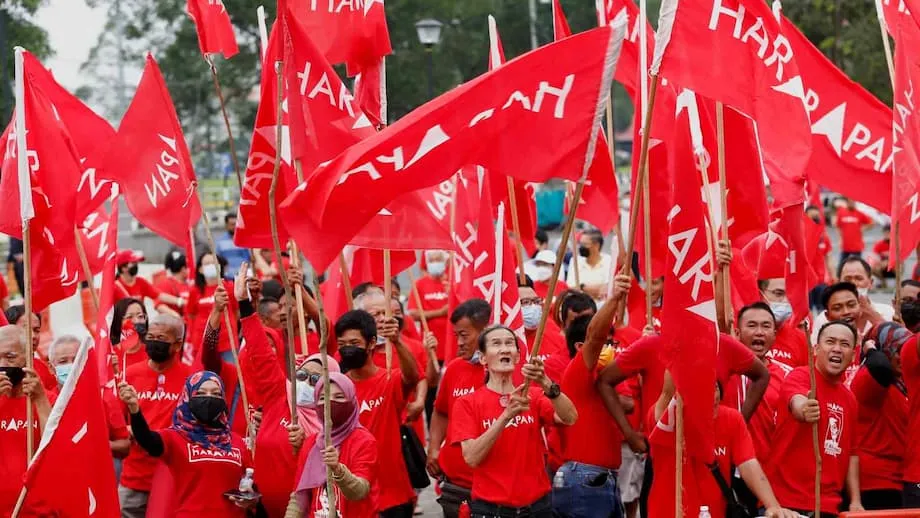 Ketegangan Etnik Meningkat dalam Politik Malaysia