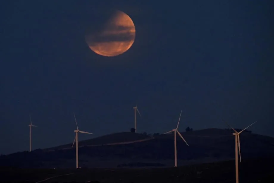Bulan Merah Bakal Bersinar di Jepun dalam Gerhana Bulan Penuh yang Jarang Berlaku Awal Isnin