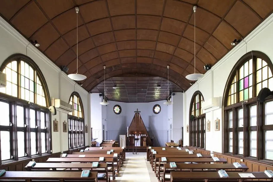 Di Dalam Gereja Katolik Setagaya, tempat perlindungan yang tenang di Tokyo dengan gua Lourdes