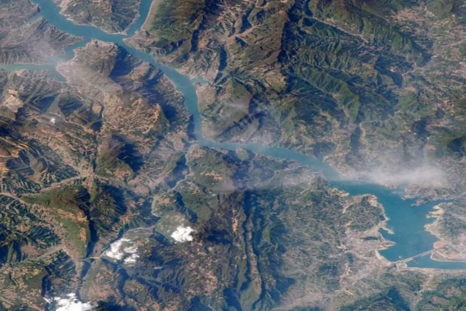 Empangan Mega di Dataran Tinggi Tibet dan Wajah Baharu Strategi Tenaga Bersih China