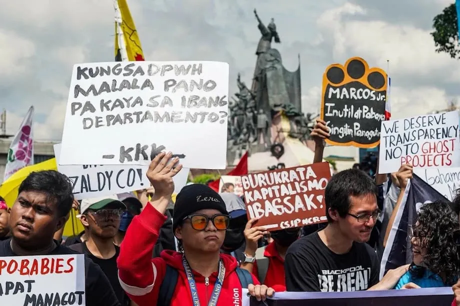 Skandal Banjir Cetus Bantahan di Seluruh Filipina, Marcos Sokong Siasatan Menyeluruh