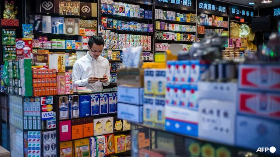 Pelancong Singapura Dicaj Terlebih untuk Herba di Farmasi Hong Kong