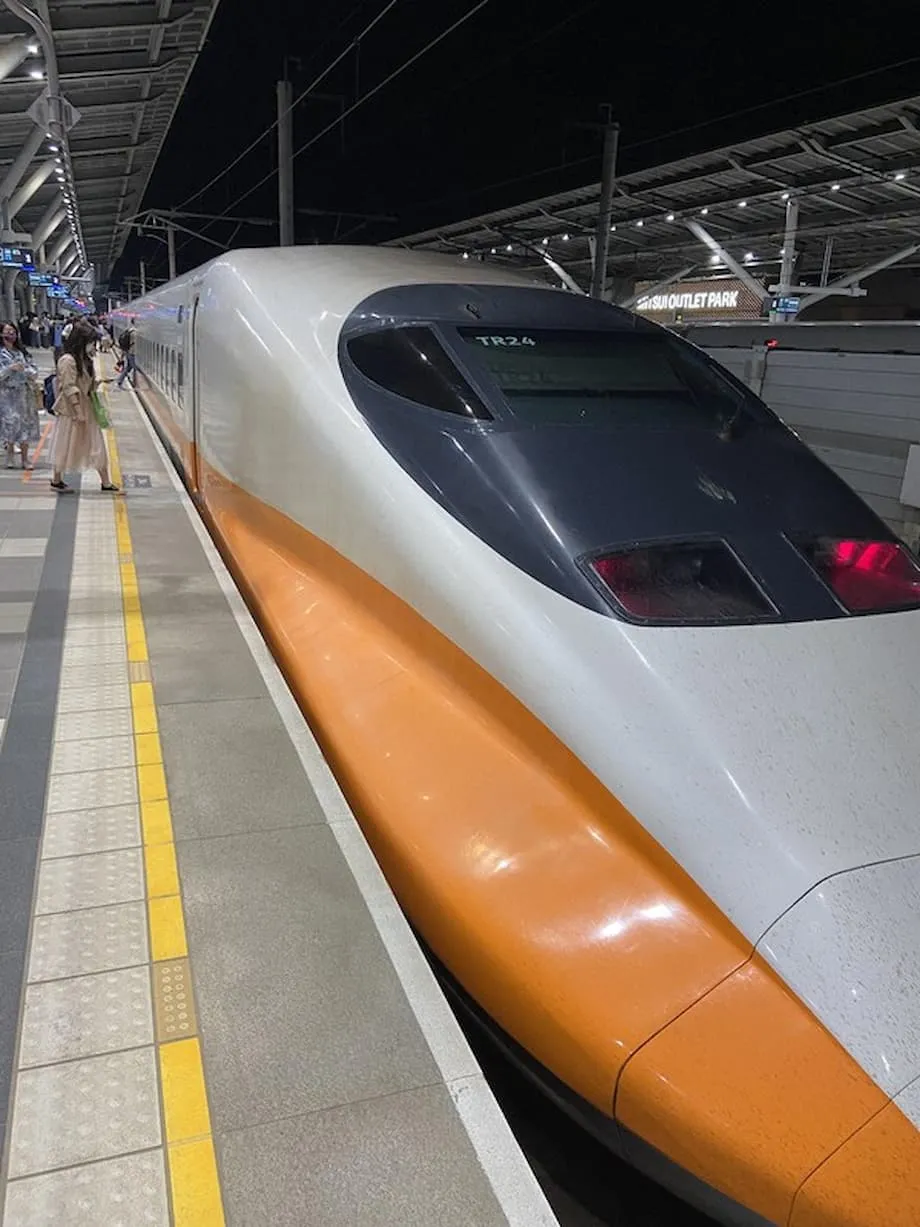 Keretapi Berkelajuan Tinggi Taiwan tetapkan peraturan telefon pintar yang ketat mulai 22 September