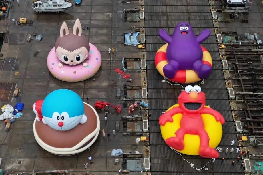 Ikon Belon Gergasi Bakal Berarak Merentasi Pelabuhan Victoria Hong Kong