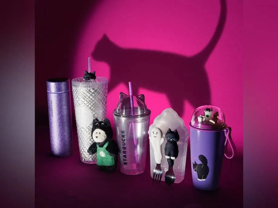 Starbucks Japan memperkenalkan koleksi kucing hitam Halloween 2025 dan Frappuccino beri açaí