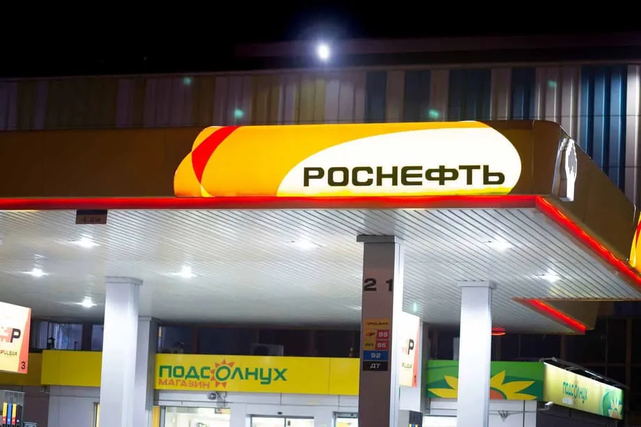 Russia mulling mega oil merger in Rosneft, Gazprom unit & Lukoil combin…