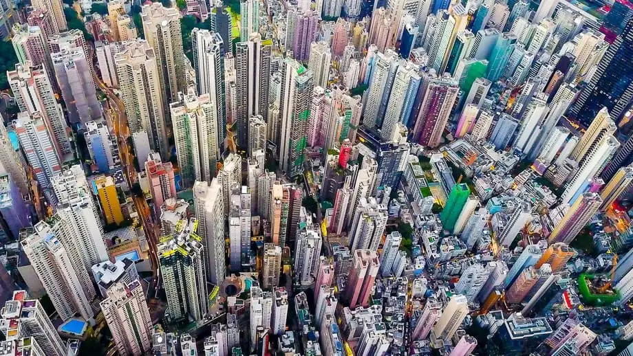 Hong Kong Kembali Mendahului Dunia dalam Perumahan Tidak Mampu Milik, Menurut Laporan 2025