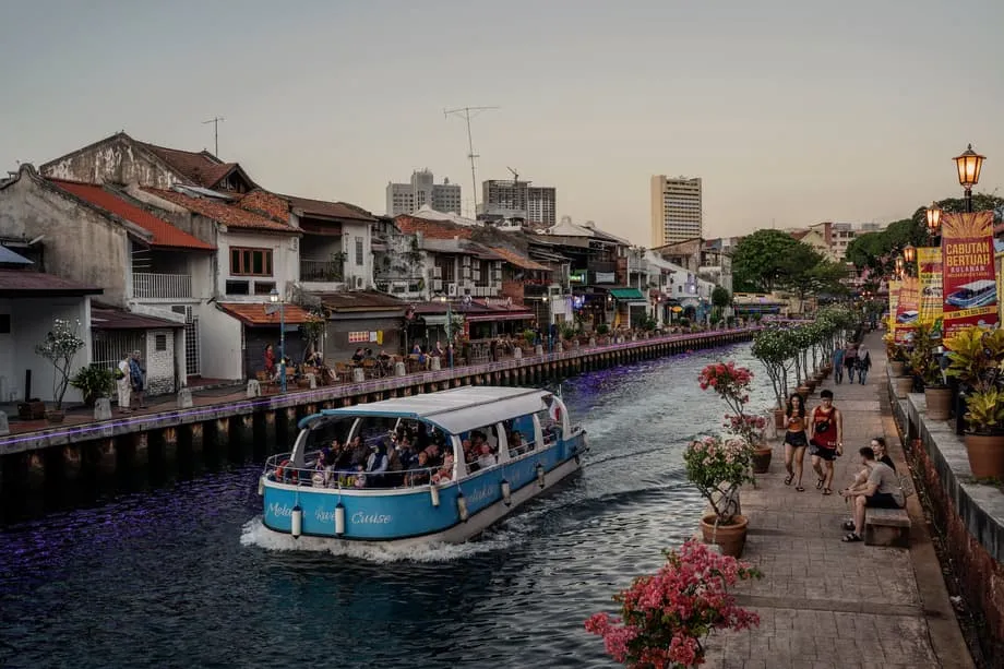Komuniti Kristang di Melaka Berdepan Kepupusan di Tengah-tengah Globalisasi dan Pembangunan