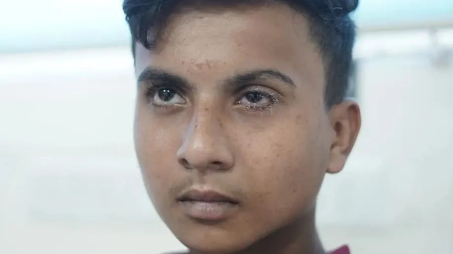 Kegilaan terhadap Senapang Karbida di Media Sosial Membutakan Kanak-kanak di Seluruh India Utara