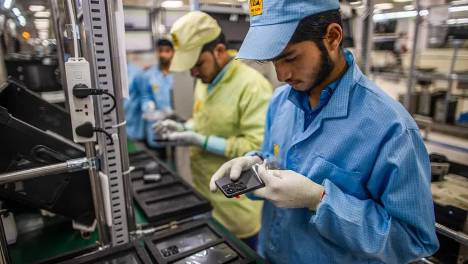 Usaha India bernilai AS$2.7 bilion untuk menghasilkan komponen elektronik dalam negara mendapat sokongan besar pertama