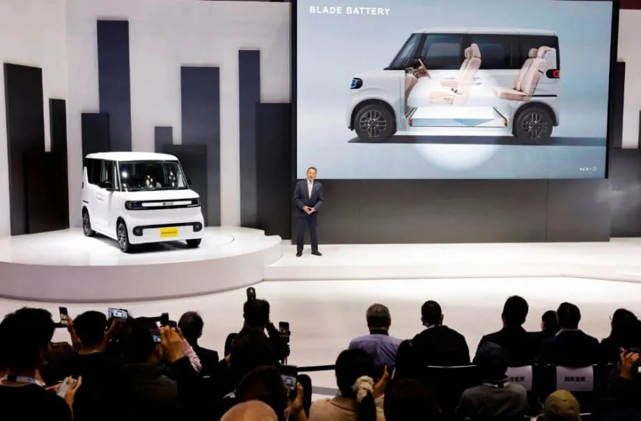 BYD memperkenalkan Racco, EV kei di Tokyo ketika persaingan semakin sengit dalam pasaran kereta kecil Jepun