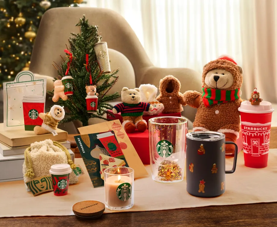 Lilin diperkenalkan ketika Starbucks Jepun melancarkan barangan dan bekas minuman Krismas 2025