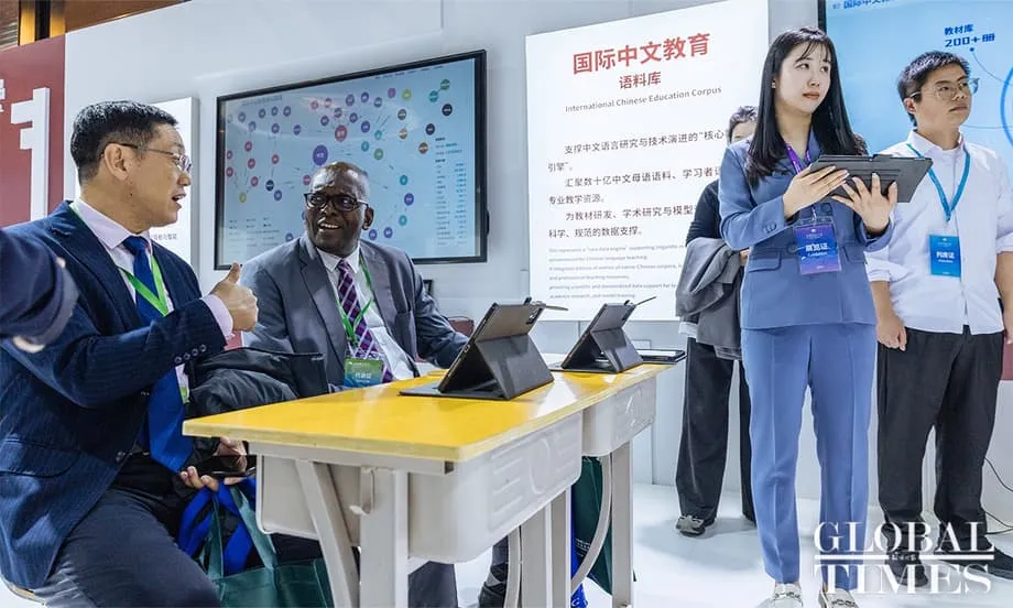 AI menjadi tumpuan utama di Persidangan Bahasa Cina Sedunia
