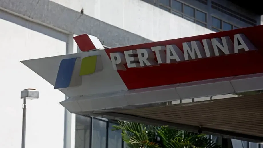 Shell beli 100,000 tong petrol daripada Pertamina ketika Indonesia menangani kekurangan bekalan di stesen minyak swasta
