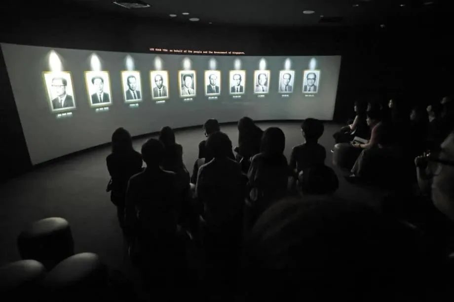 Rekod baharu dan sejarah lisan membentuk semula kisah pemisahan Singapura pada 1965 serta detik penuh derita Lee Kuan Yew