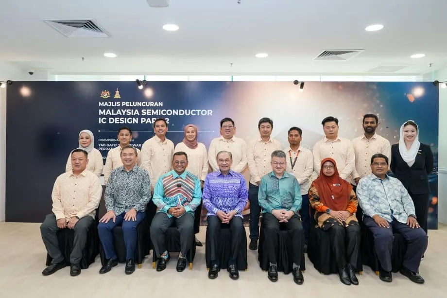 Malaysia membuka pusat ujian cip termaju pertama di Asia Tenggara