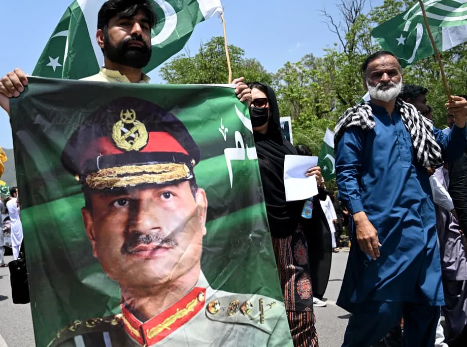 Pindaan ke-27 Pakistan Meletakkan Asim Munir di Puncak Kuasa