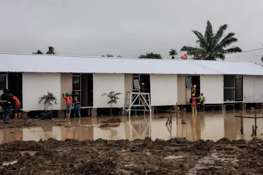 Indonesia Menuntut Pampasan Ratusan Juta Dolar daripada Syarikat atas Banjir Maut di Sumatera