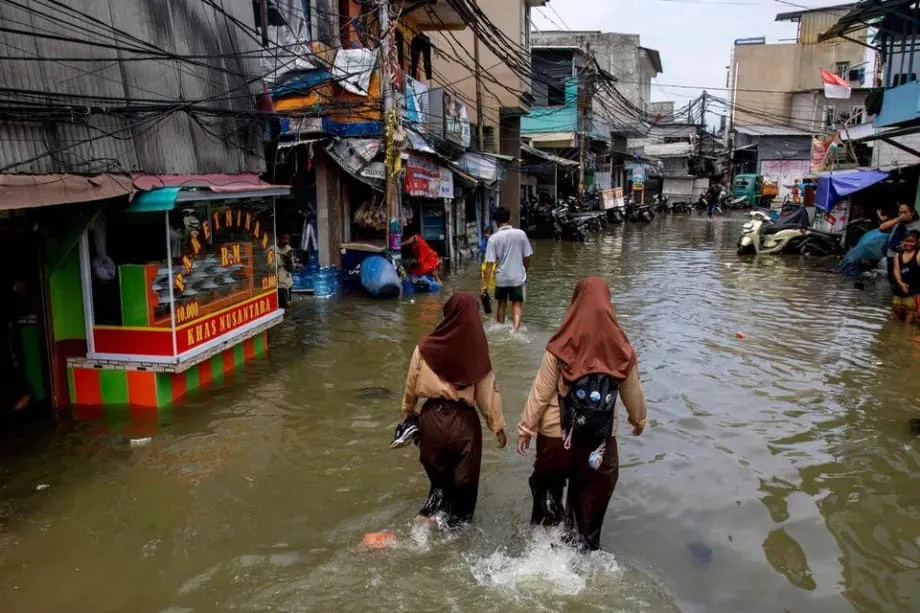 Jakarta Semakin Tenggelam, Mendapan Tanah Memburukkan Risiko Banjir