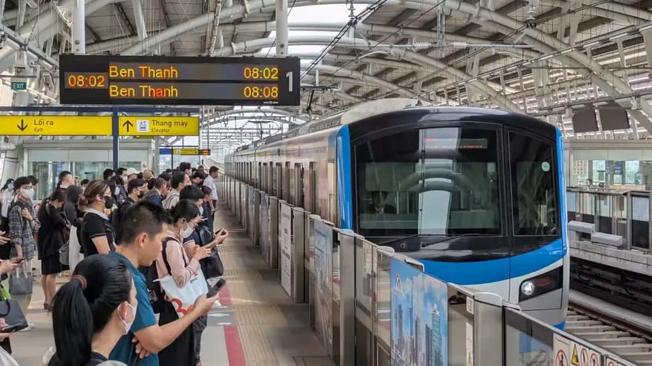 Laluan Metro Pertama Vietnam Mengubah Kehidupan Bandar ketika Rancangan Pengembangan Dipercepat