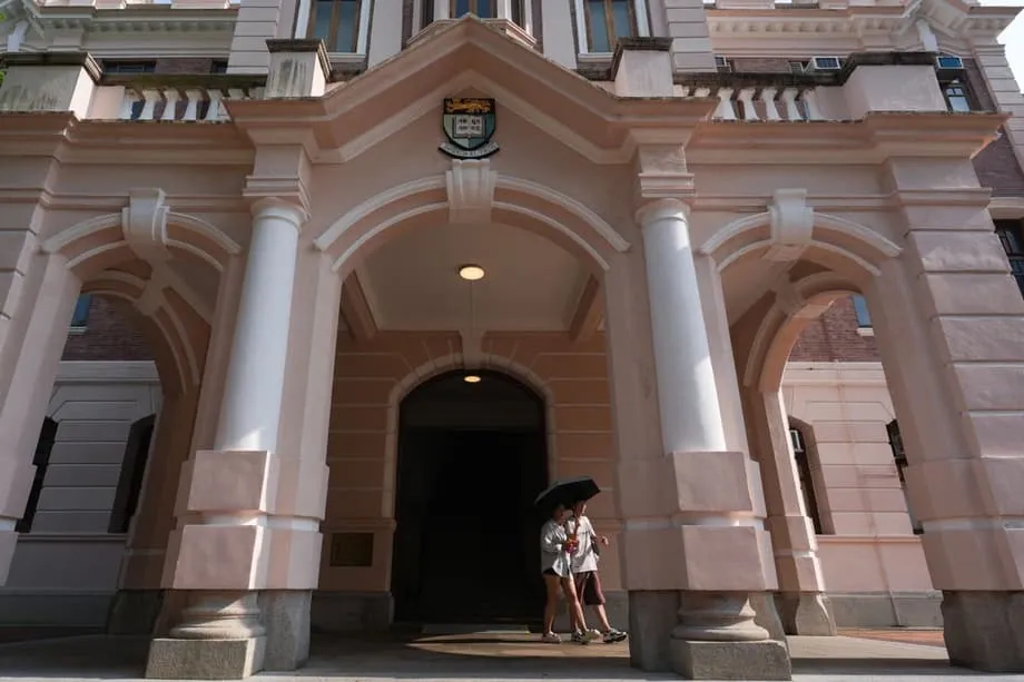 HKU Raih Kedudukan 10 Teratas dalam Pendidikan, Universiti Asia Meningkat dalam Kedudukan Global