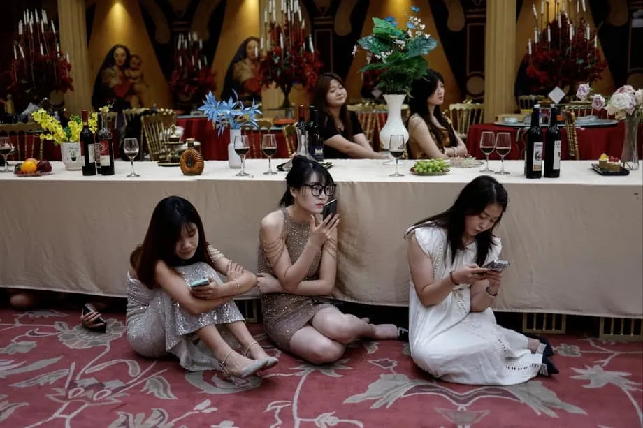 Industri Drama Mikro China Muncul sebagai Talian Hayat Pekerjaan dalam Pasaran Kerja Graduan yang Mencabar