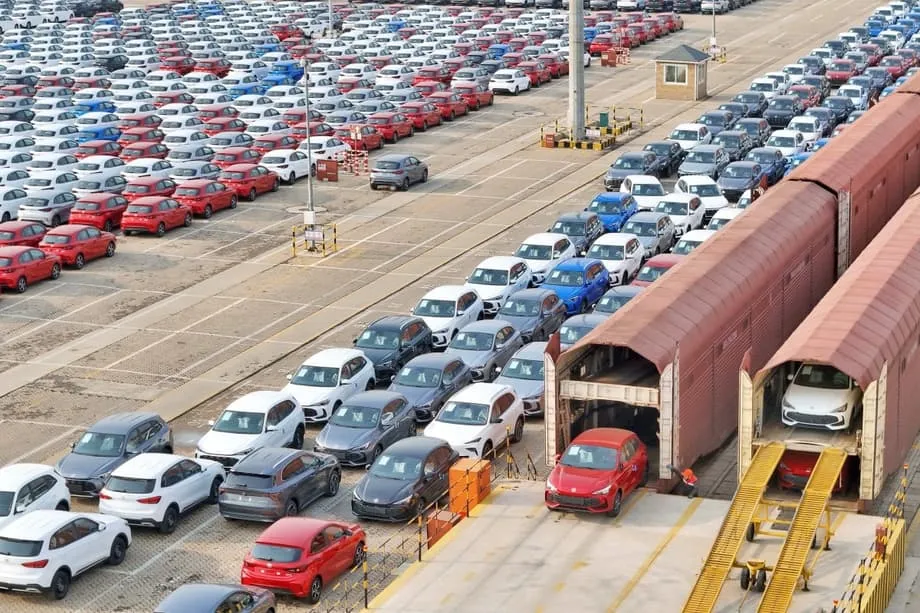 Pengeluar Kereta China Memendekkan Tempoh Pembayaran kepada Pembekal daripada 300 Hari kepada 54 Hari ketika Beijing Membanteras Perang Harga