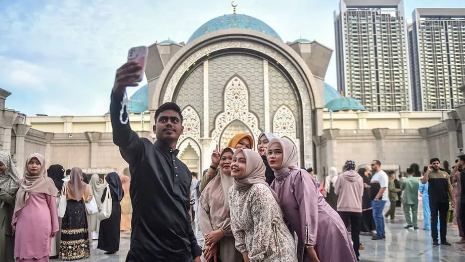 Pemodenan Menyemarakkan Kebangkitan Islam di Seluruh Asia Tenggara