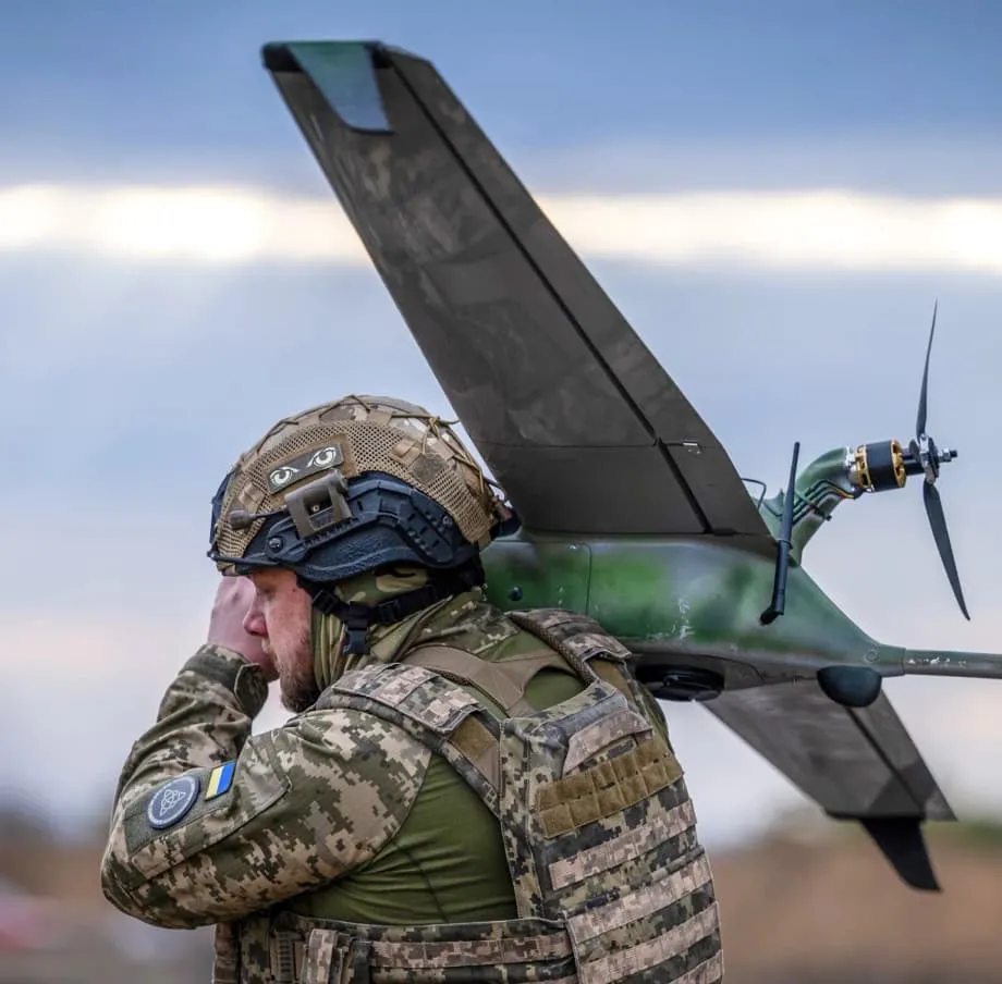 Jurutera Jepun Dihantar ke Barisan Hadapan Ukraine untuk Sistem Pertahanan Dron Bernilai $2,500