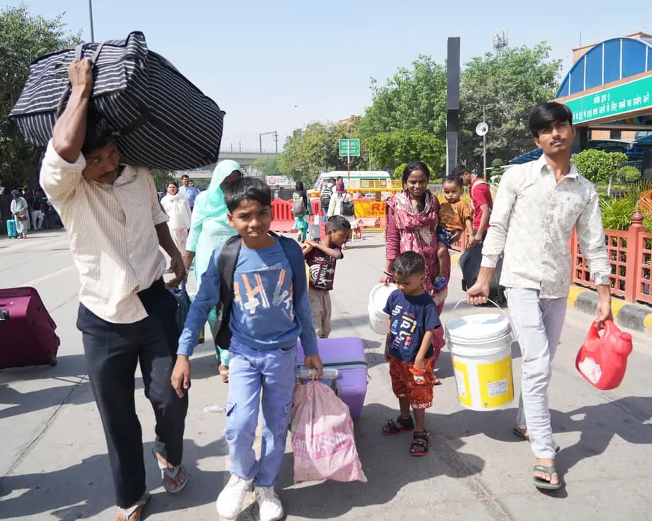 Penghijrahan Keluar Migran dari Delhi: Bagaimana Krisis Bahan Api Global Mengosongkan Ibu Negara India