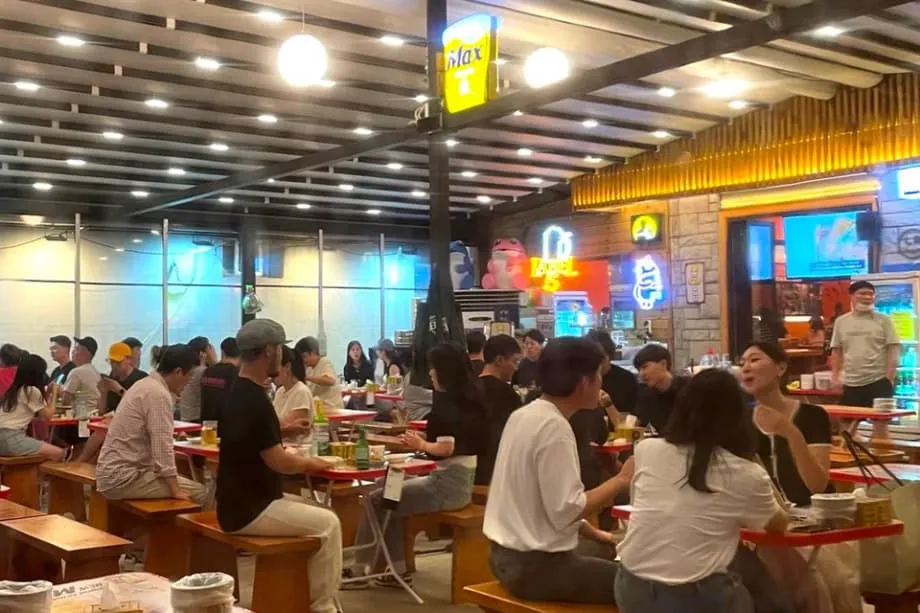 Perubahan Drastik di Korea Selatan: Bagaimana Negara yang Terkenal dengan Budaya Minum Berat Kini Makin Kurang Minum