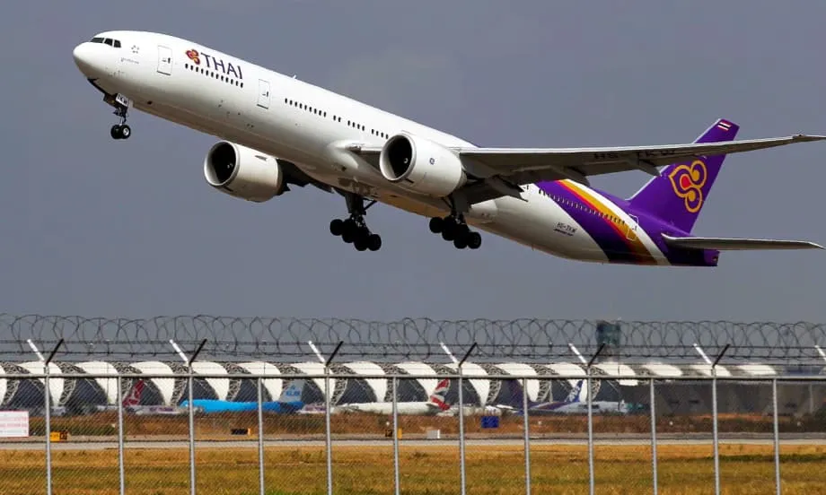 Thai Airways Kurangkan 46 Penerbangan Ketika Krisis Bahan Api Mencengkam Penerbangan Asia