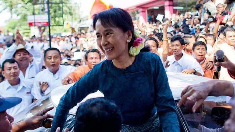 Junta Myanmar Pindahkan Suu Kyi ke Tahanan Rumah, Nasibnya Diragui