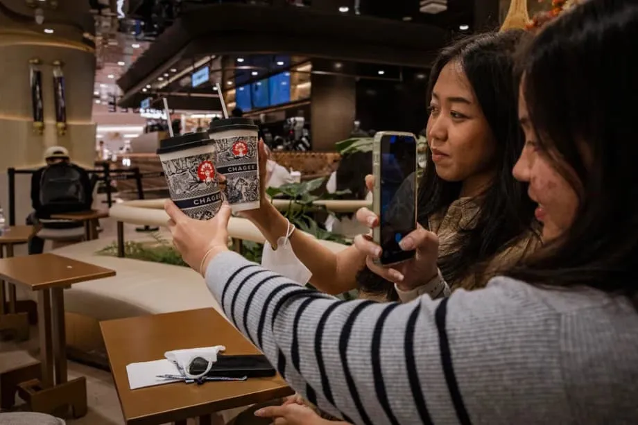 Ketika jenama AS goyah, China memikat golongan muda Indonesia