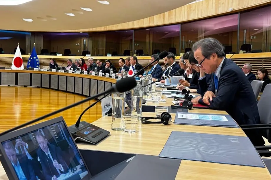 EU-Jepun Bentuk Pakatan Mineral Kritikal untuk Menyaingi Dominasi China dalam Rantaian Bekalan