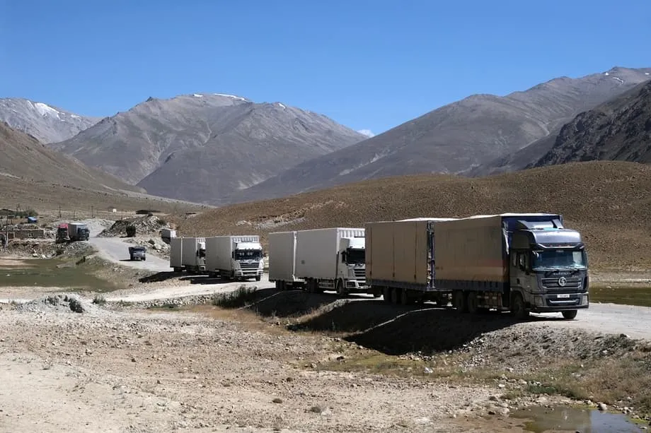 Lonjakan mendadak pengangkutan transit melalui Tajikistan