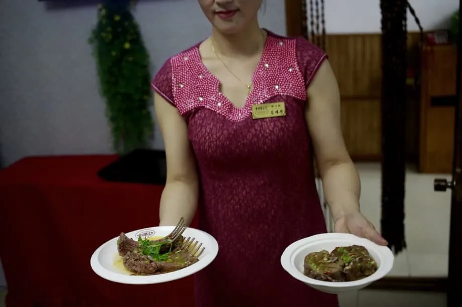 Korea Utara Menghidupkan Semula Promosi Daging Anjing untuk Menghadapi Gelombang Haba Musim Panas
