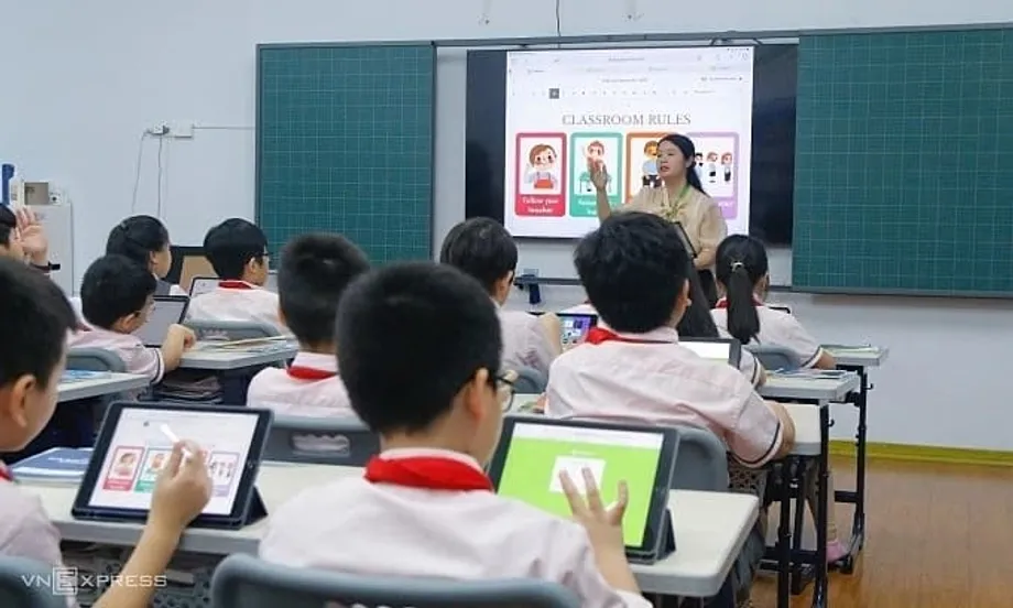 Vietnam Kembali ke Tahap Sederhana dalam Indeks Bahasa Inggeris Global ketika Kemahiran AI Meningkat