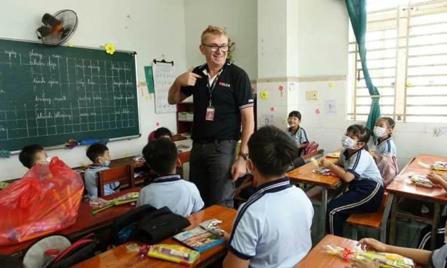 Jurang Penguasaan Bahasa Inggeris di Vietnam: Mengapa Bilik Darjah Masih Membisu Apabila Penutur Asli Hadir