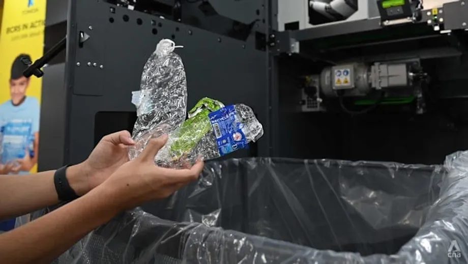 Tujuan Sebenar di Sebalik Deposit Minuman 10 Sen Singapura