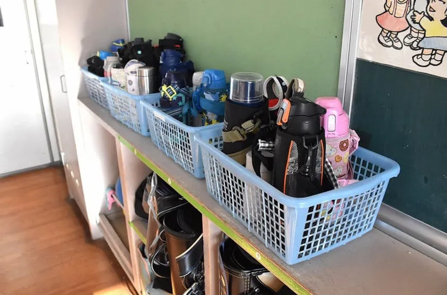 Bahan Asing dalam Botol Air Murid Sekolah Jepun Cetus Perubahan Besar dalam Langkah Keselamatan
